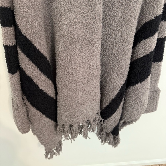 Barefoot Dreams Poncho One Size - Picture 3 of 4